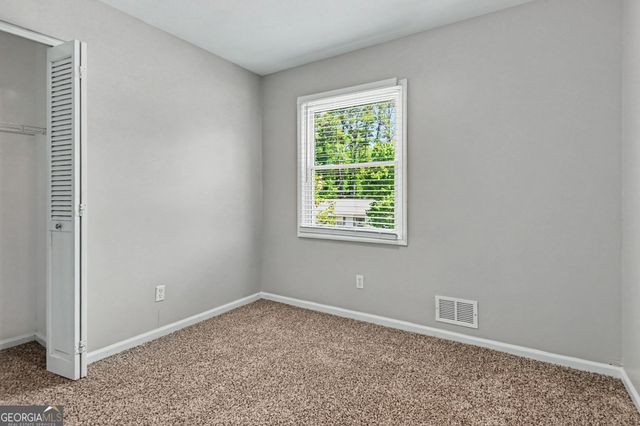 2130 Sandgate Circle SW, Atlanta, GA 30349
