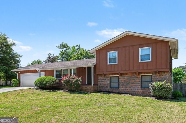 2130 Sandgate Circle SW, Atlanta, GA 30349