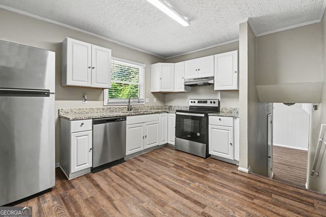 2130 Sandgate Circle SW, Atlanta, GA 30349