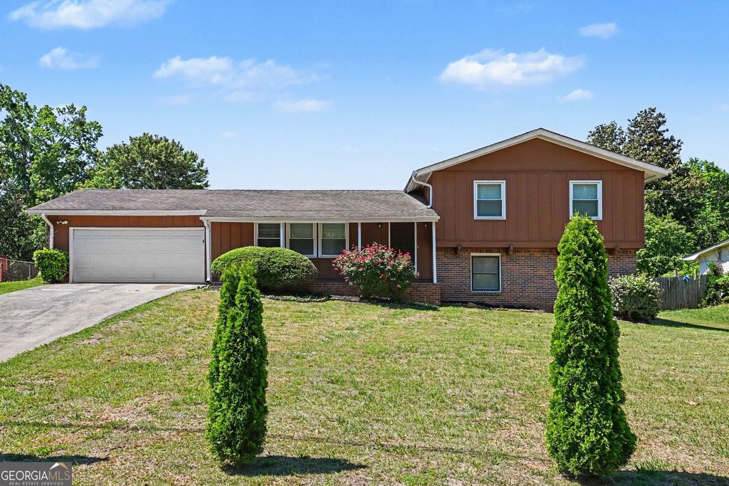 2130 Sandgate Circle SW, Atlanta, GA 30349