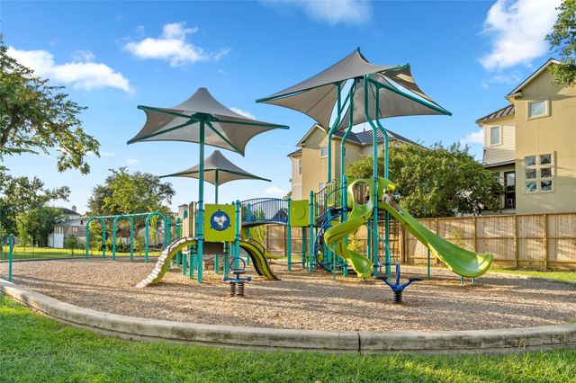 5634 Kiam Street C, Houston, TX 77007