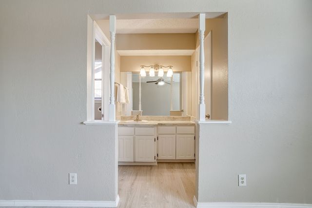 1812 Briar Run, Benbrook, TX 76126