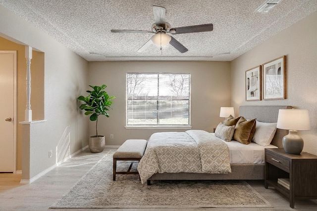 1812 Briar Run, Benbrook, TX 76126