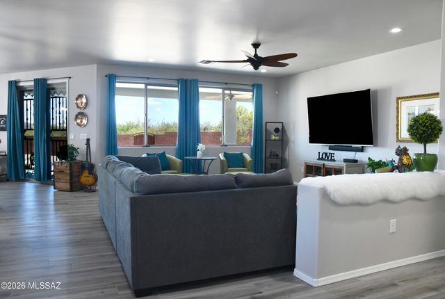 12143 S Creosote Valley Road, Vail, AZ 85641