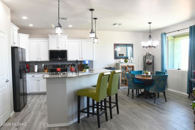 12143 S Creosote Valley Road, Vail, AZ 85641