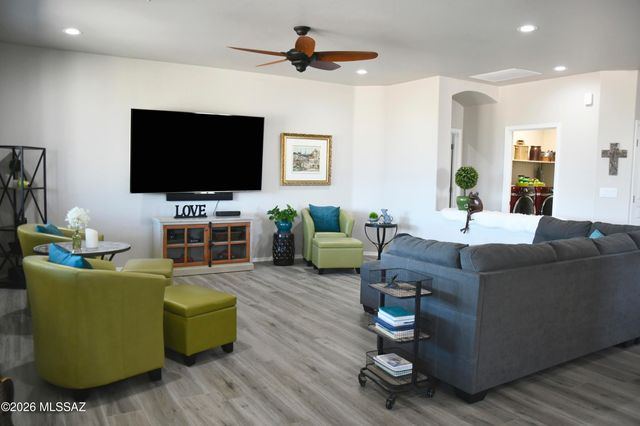 12143 S Creosote Valley Road, Vail, AZ 85641