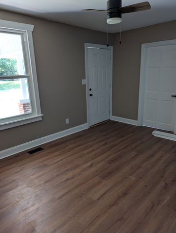 207 East Wyly Street, Waverly, TN 37185