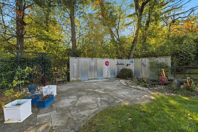 8140 Maxfield Lane, Madeira, OH 45243