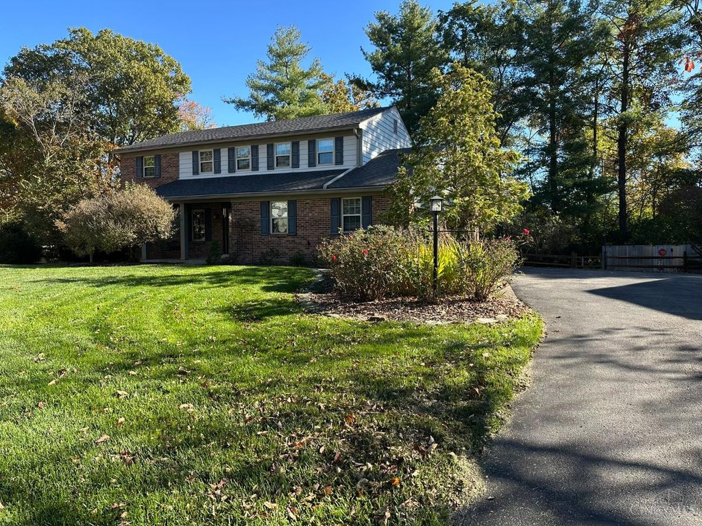 8140 Maxfield Lane, Madeira, OH 45243