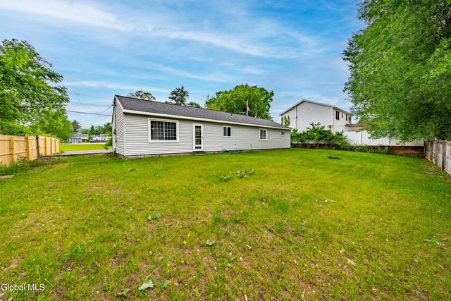 15 Barthol Street, Colonie, NY 12205