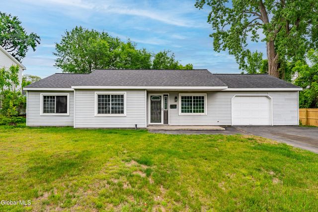 15 Barthol Street, Colonie, NY 12205