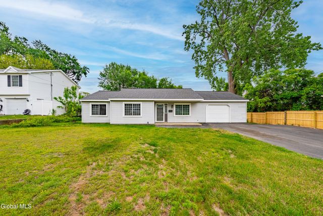 15 Barthol Street, Colonie, NY 12205