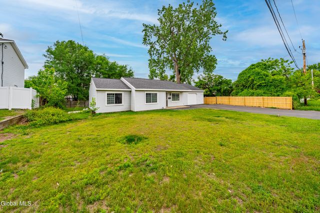 15 Barthol Street, Colonie, NY 12205