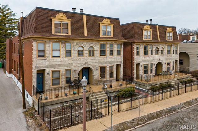 327 N Boyle Avenue, St Louis, MO 63108
