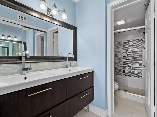4134 S Carambola Cir H206, Coconut Creek, FL 33066