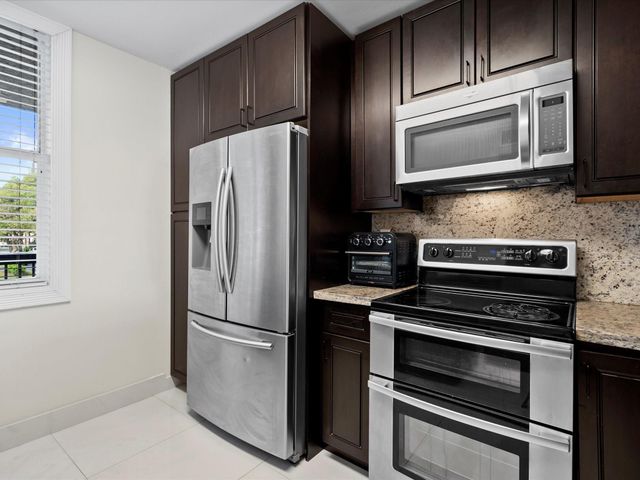 4134 S Carambola Cir H206, Coconut Creek, FL 33066