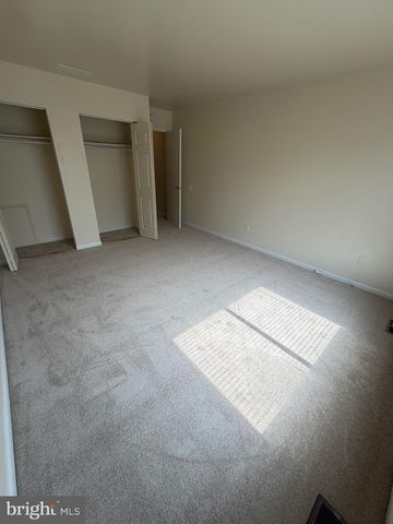 6 CAVALLERO CT, New Castle, DE 19720