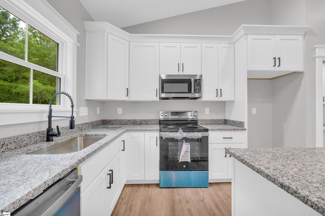 111 Brookside Drive, Prosperity, SC 29127