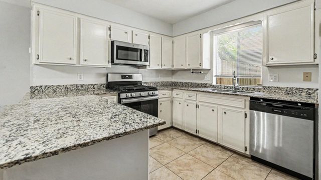 2714 Longleaf Pines Drive, Houston, TX 77339