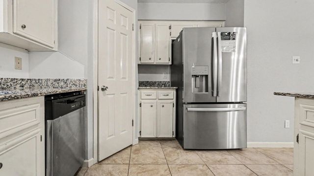 2714 Longleaf Pines Drive, Houston, TX 77339