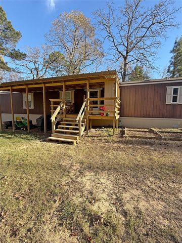 291 Leaning Oak Drive, Point Blank, TX 77364