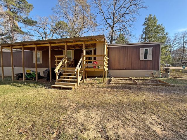 291 Leaning Oak Drive, Point Blank, TX 77364