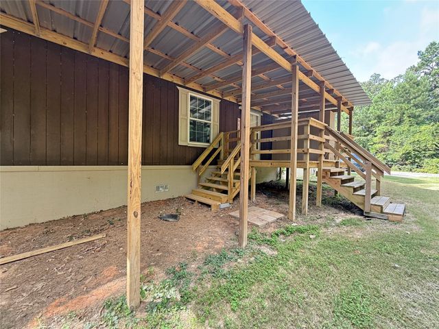 291 Leaning Oak Drive, Point Blank, TX 77364