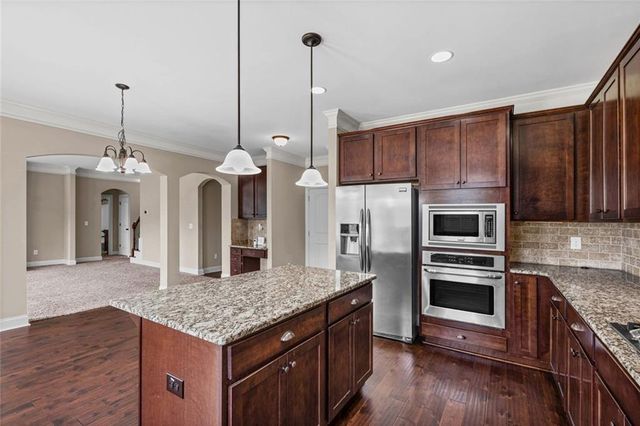 1125 Acorn Oak Drive, Lawrenceville, GA 30045