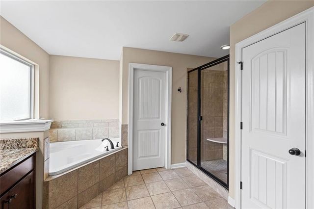 1125 Acorn Oak Drive, Lawrenceville, GA 30045