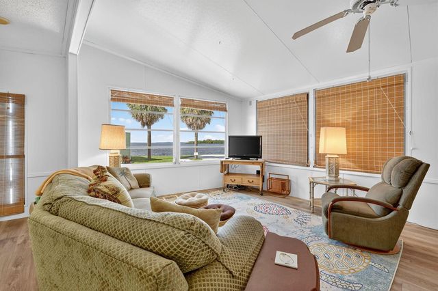 217 Nettles Boulevard, Jensen Beach, FL 34957