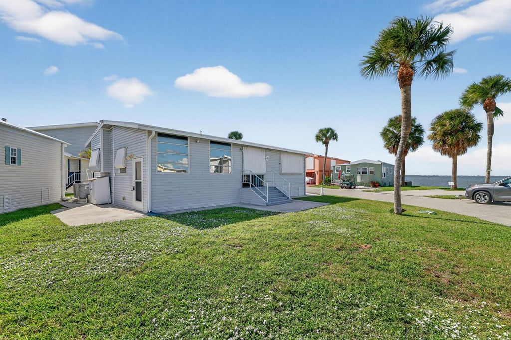 217 Nettles Boulevard, Jensen Beach, FL 34957