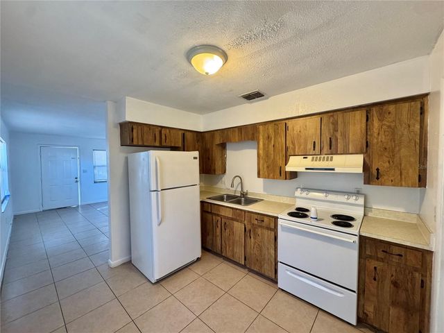 512 OSHEA COURT, Auburndale, FL 33823