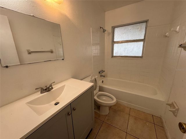 512 OSHEA COURT, Auburndale, FL 33823