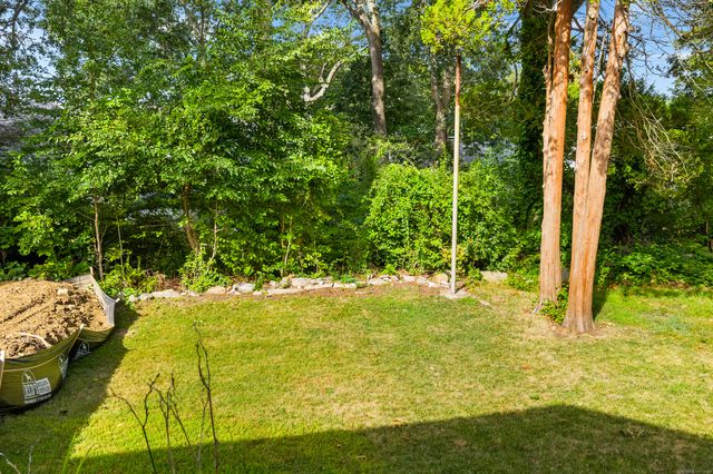 68 Raymond Street, New London, CT 06320