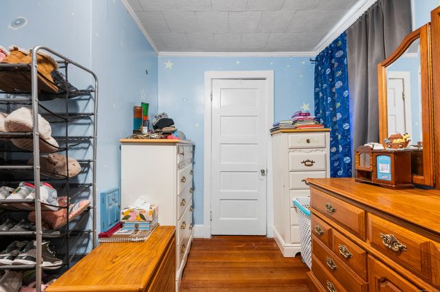 68 Raymond Street, New London, CT 06320