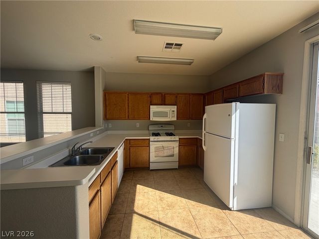 2521 Rainbow Cactus Court, Las Vegas, NV 89106