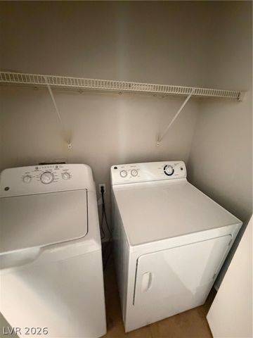 2521 Rainbow Cactus Court, Las Vegas, NV 89106