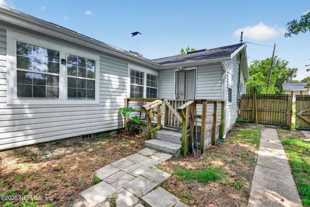 5226 PALMER Avenue, Jacksonville, FL 32210