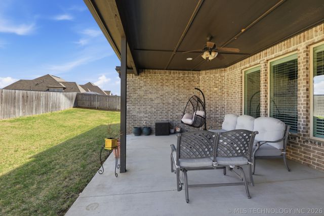 12915 E 5th Place, Jenks, OK 74037