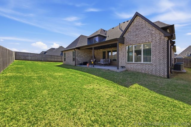 12915 E 5th Place, Jenks, OK 74037