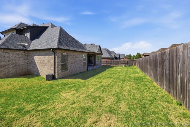 12915 E 5th Place, Jenks, OK 74037