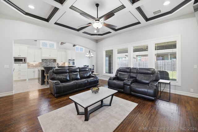 12915 E 5th Place, Jenks, OK 74037