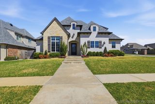 12915 E 5th Place, Jenks, OK 74037