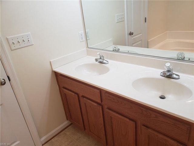 7005 Darby CT, Suffolk, VA 23435