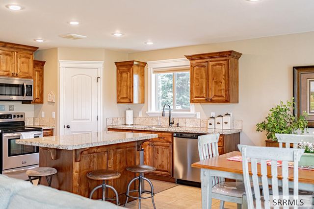 6320 Glen Abby Circle, Idaho Falls, ID 83401
