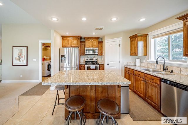 6320 Glen Abby Circle, Idaho Falls, ID 83401