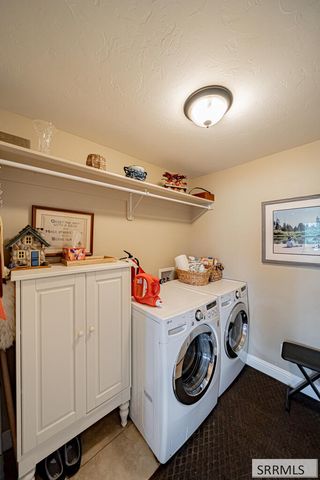 6320 Glen Abby Circle, Idaho Falls, ID 83401