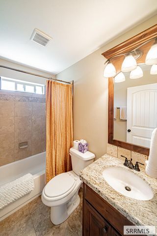 6320 Glen Abby Circle, Idaho Falls, ID 83401