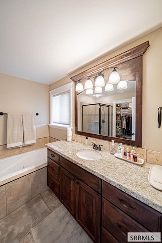 6320 Glen Abby Circle, Idaho Falls, ID 83401