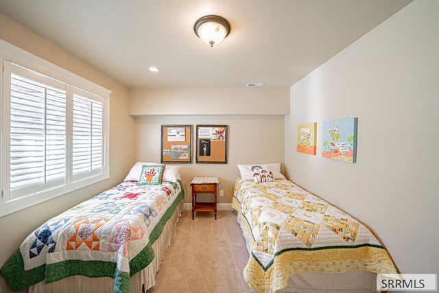 6320 Glen Abby Circle, Idaho Falls, ID 83401